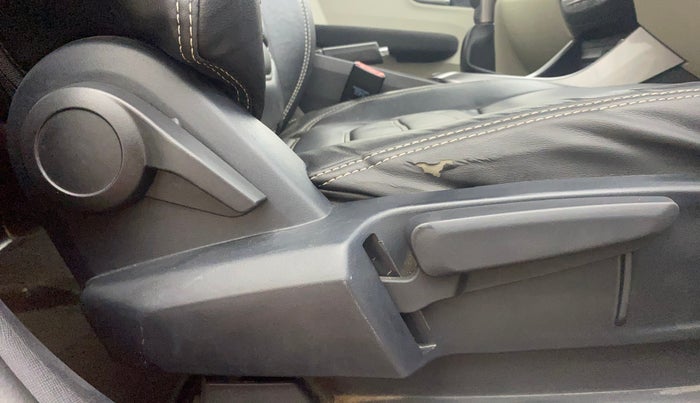 2021 Tata ALTROZ XZ PETROL, Petrol, Manual, 43,470 km, Driver Side Adjustment Panel