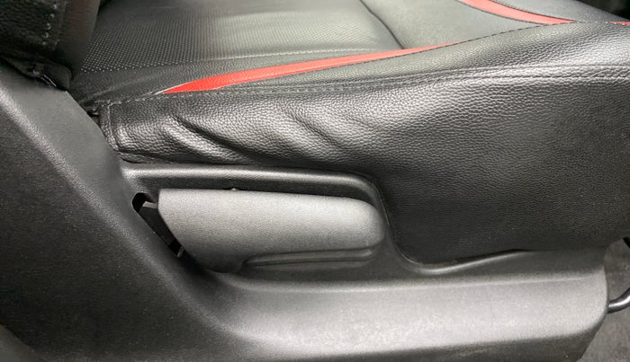 2015 Maruti Swift VXI D, Petrol, Manual, 61,014 km, Driver Side Adjustment Panel