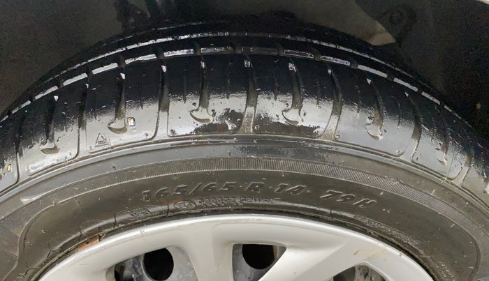 2017 Hyundai Grand i10 SPORTZ 1.2 KAPPA VTVT, Petrol, Manual, 5,359 km, Right Front Tyre Tread