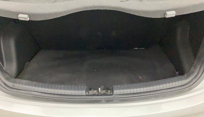 2017 Hyundai Grand i10 SPORTZ 1.2 KAPPA VTVT, Petrol, Manual, 5,359 km, Boot Inside