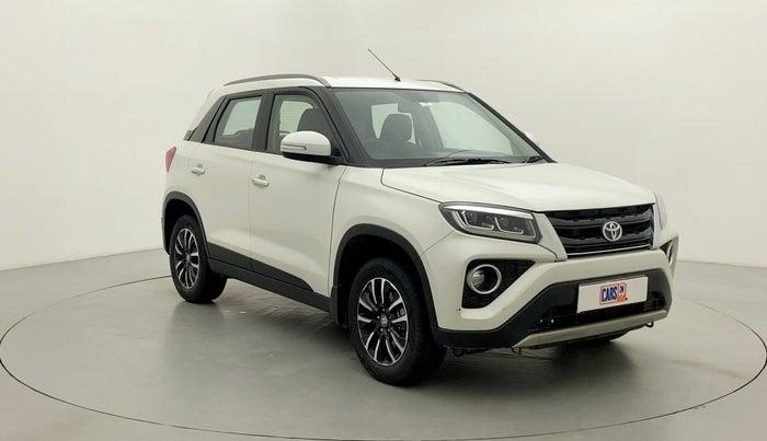 2022 Toyota URBAN CRUISER Premium AT, Petrol, Automatic, 5,613 km, Right Front Diagonal