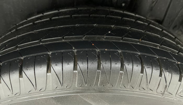 2022 Toyota URBAN CRUISER Premium AT, Petrol, Automatic, 5,613 km, Left Rear Tyre Tread