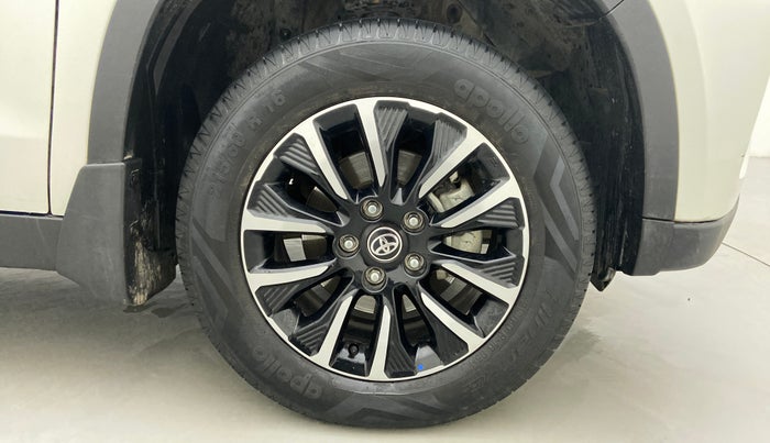 2022 Toyota URBAN CRUISER Premium AT, Petrol, Automatic, 5,613 km, Right Front Wheel
