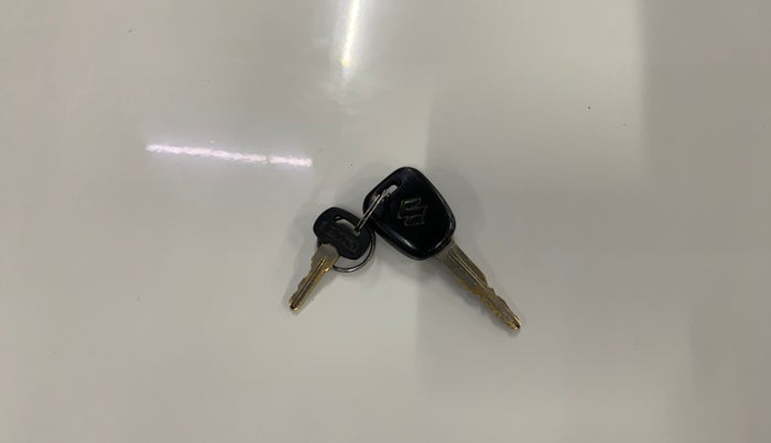 2015 Maruti Alto K10 LXI, Petrol, Manual, 82,881 km, Key Close Up