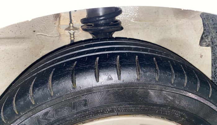 2015 Maruti Alto K10 LXI, Petrol, Manual, 82,881 km, Right Front Tyre Tread