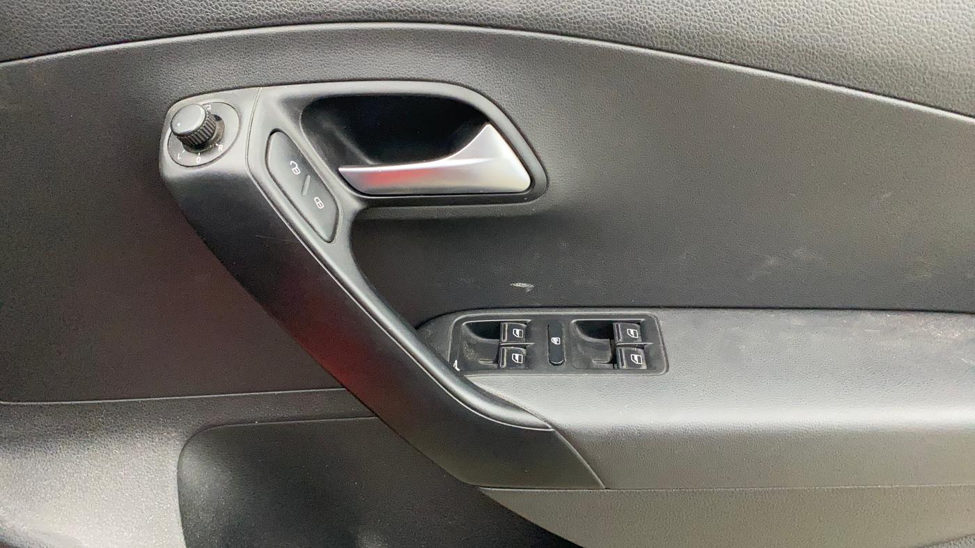 2018 Volkswagen Polo GT TSI AT, Petrol, Automatic, 78,504 km, Driver Side Door Panels Control