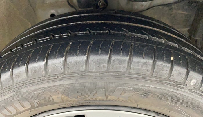 2016 Honda Jazz 1.2 S MT, Petrol, Manual, 19,619 km, Right Front Tyre Tread