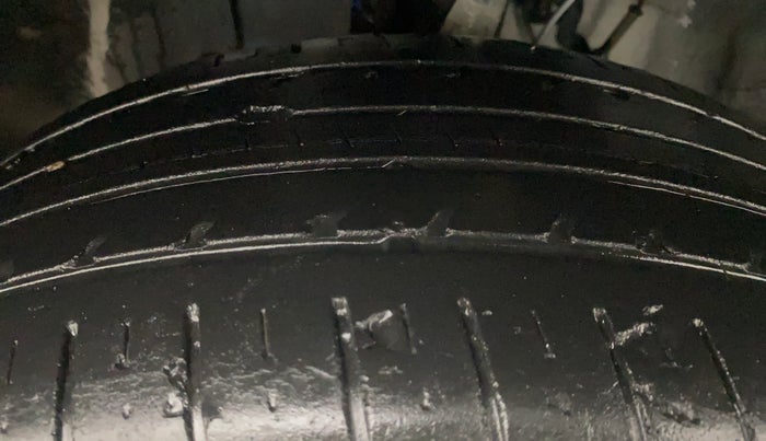 2021 Hyundai VENUE SX 1.0 TURBO, Petrol, Manual, 4,141 km, Left Front Tyre Tread