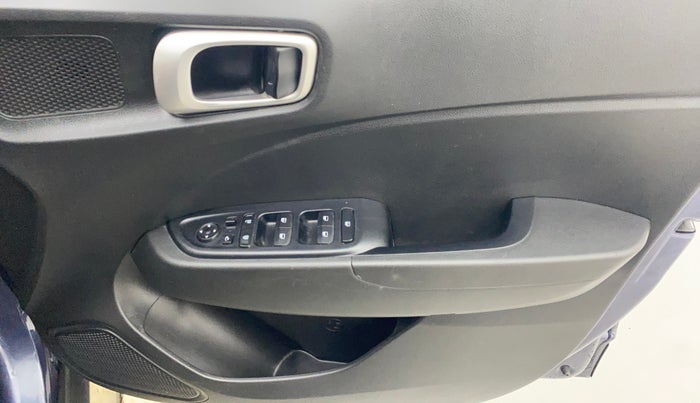 2021 Hyundai VENUE SX 1.0 TURBO, Petrol, Manual, 4,141 km, Driver Side Door Panels Control