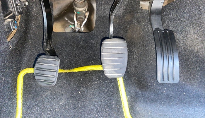 2017 Renault Duster 110 PS RXS SANDSTORM EDITION DIESEL, Diesel, Manual, 55,521 km, Pedals