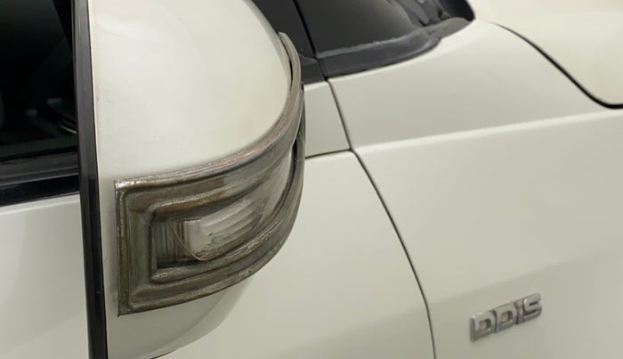 2012 Maruti Swift VDI, Diesel, Manual, 89,038 km, Right rear-view mirror - Indicator light not working