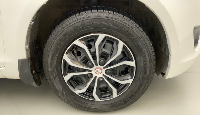 2012 Maruti Swift VDI, Diesel, Manual, 89,038 km, Right Front Wheel