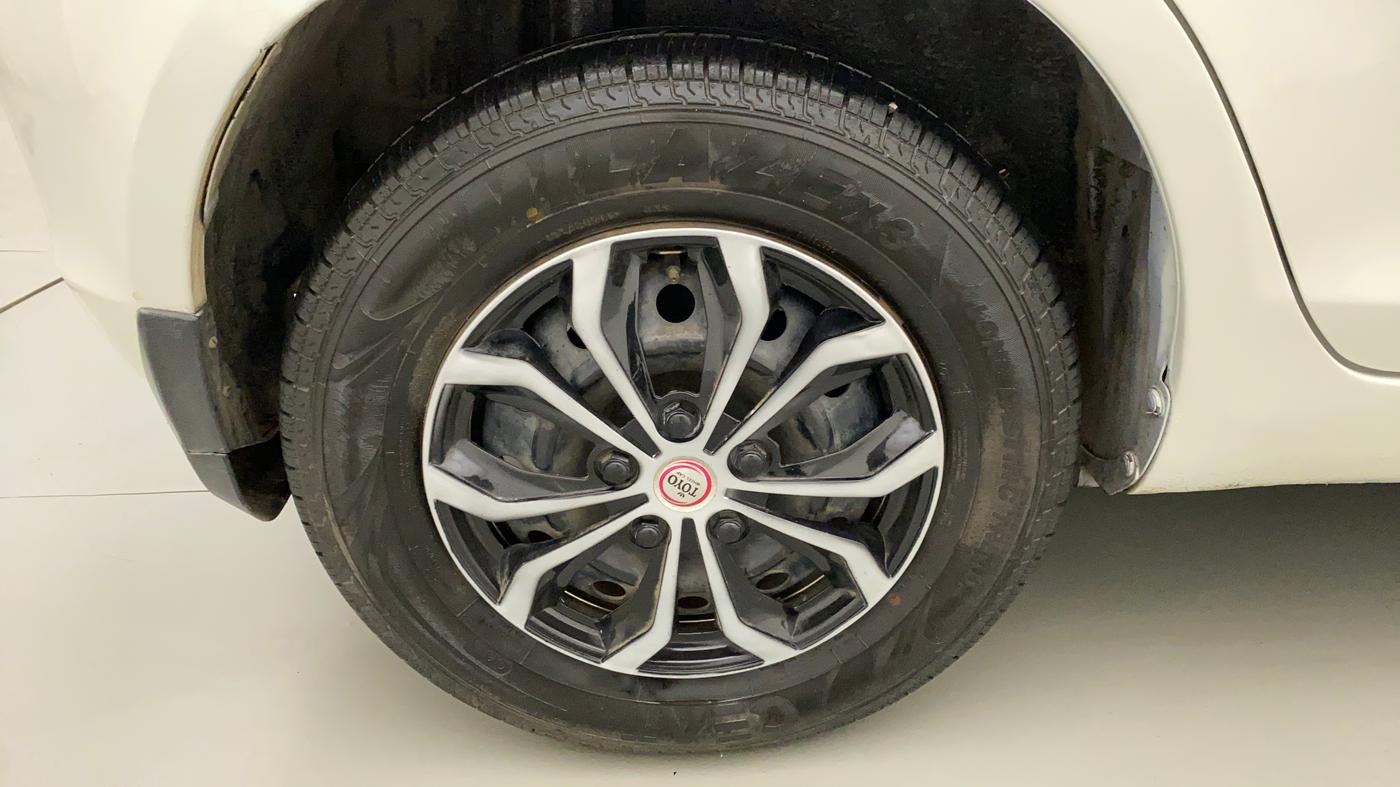 2012 Maruti Swift VDI, Diesel, Manual, 89,038 km, Right Rear Wheel