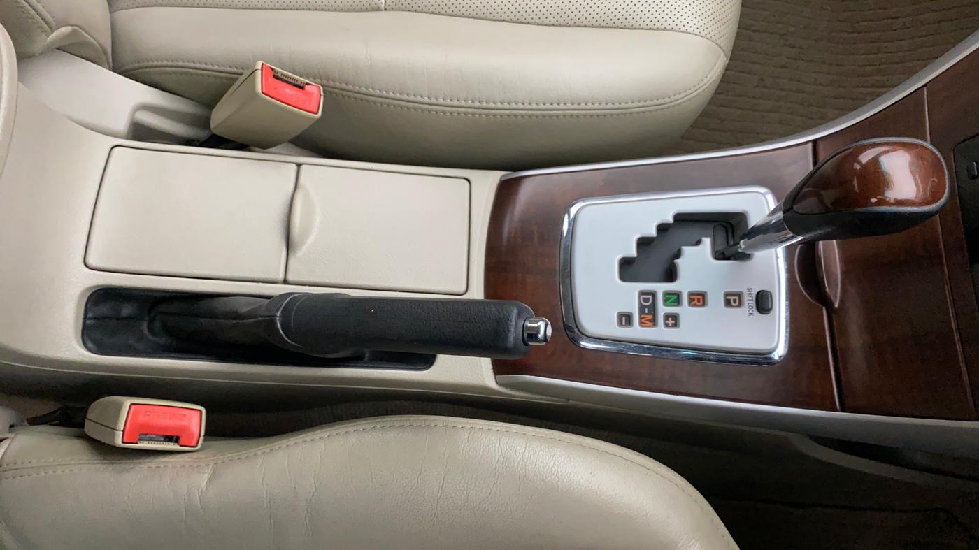 2011 Toyota Corolla Altis VL AT PETROL, Petrol, Automatic, 76,667 km, Gear Lever