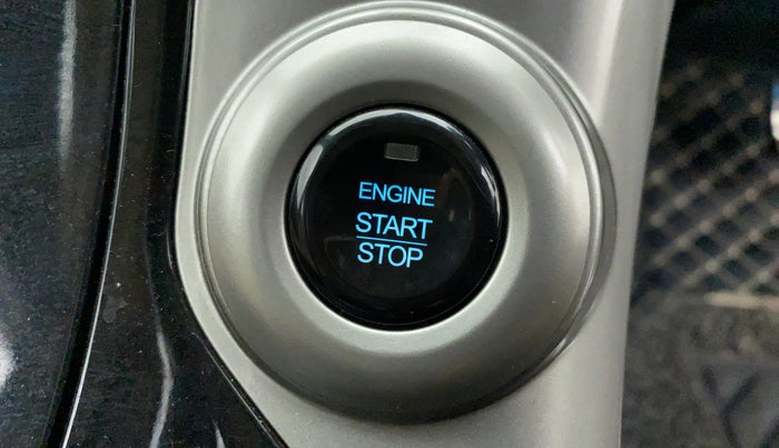 2021 Mahindra XUV500 W11 AT, Diesel, Automatic, 8,732 km, Keyless Start/ Stop Button
