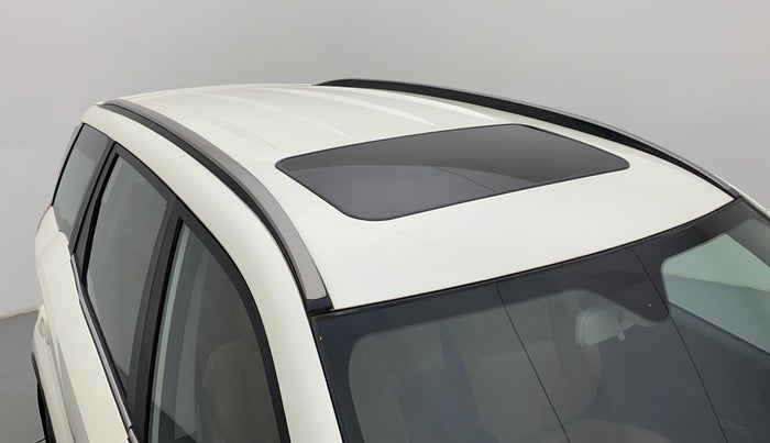2021 Mahindra XUV500 W11 AT, Diesel, Automatic, 8,732 km, Roof