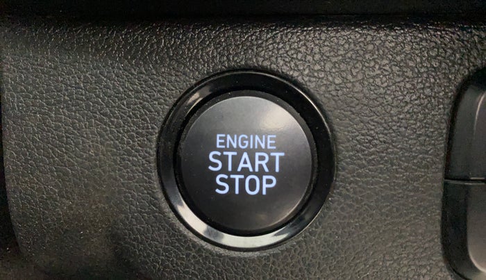 2019 Hyundai VENUE SX PLUS 1.0 TURBO DCT, Petrol, Automatic, 1,06,521 km, Keyless Start/ Stop Button