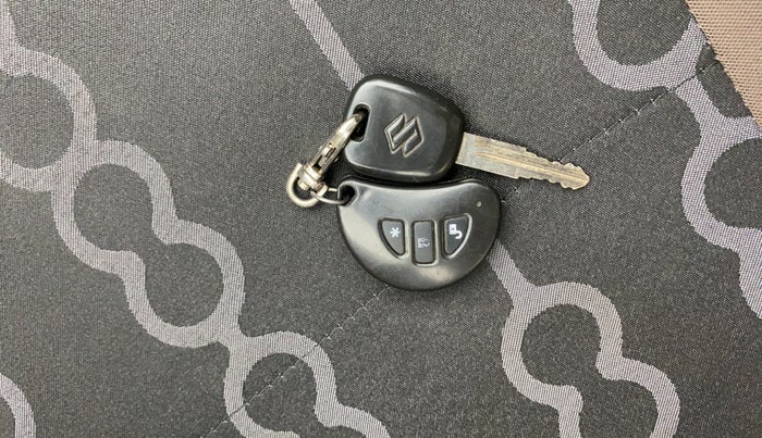 2013 Maruti Alto 800 LXI, Petrol, Manual, 47,983 km, Key Close Up