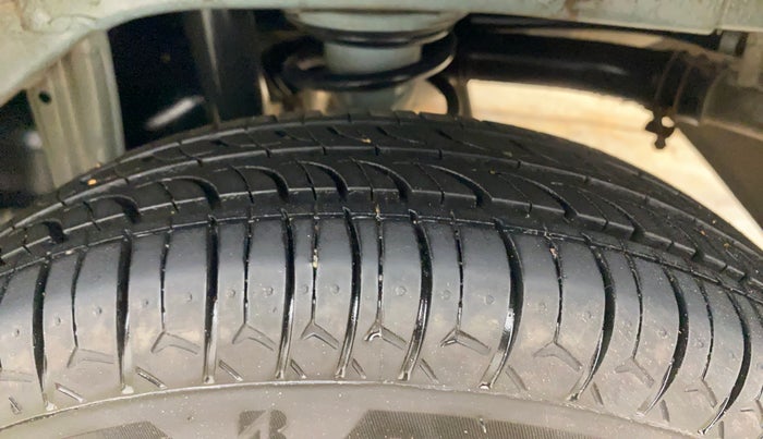 2013 Maruti Alto 800 LXI, Petrol, Manual, 47,983 km, Left Rear Tyre Tread