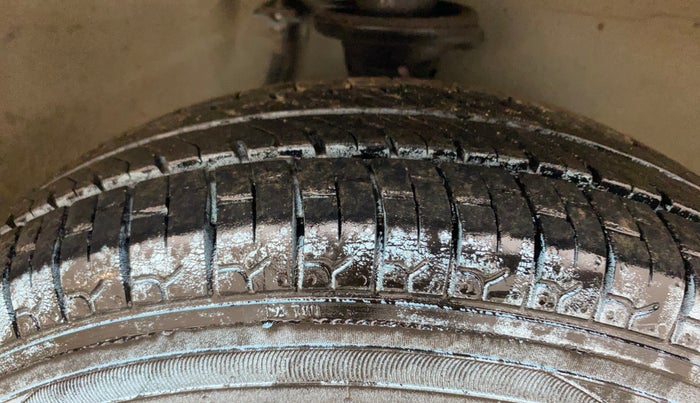 2013 Maruti Alto 800 LXI, Petrol, Manual, 47,983 km, Right Front Tyre Tread