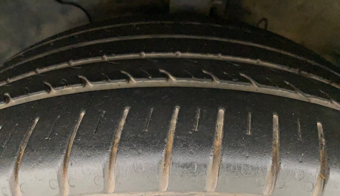 2018 Hyundai Verna 1.6 CRDI SX + AT, Diesel, Automatic, 66,339 km, Left Front Tyre Tread