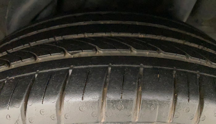 2018 Hyundai Verna 1.6 CRDI SX + AT, Diesel, Automatic, 66,339 km, Left Rear Tyre Tread