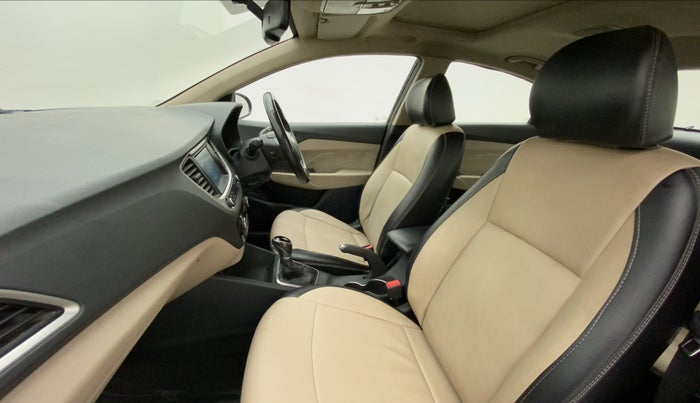 2018 Hyundai Verna 1.6 CRDI SX + AT, Diesel, Automatic, 66,339 km, Right Side Front Door Cabin