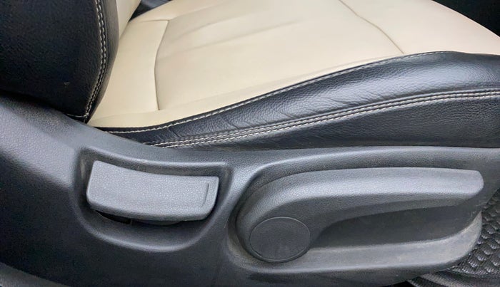 2018 Hyundai Verna 1.6 CRDI SX + AT, Diesel, Automatic, 66,339 km, Driver Side Adjustment Panel