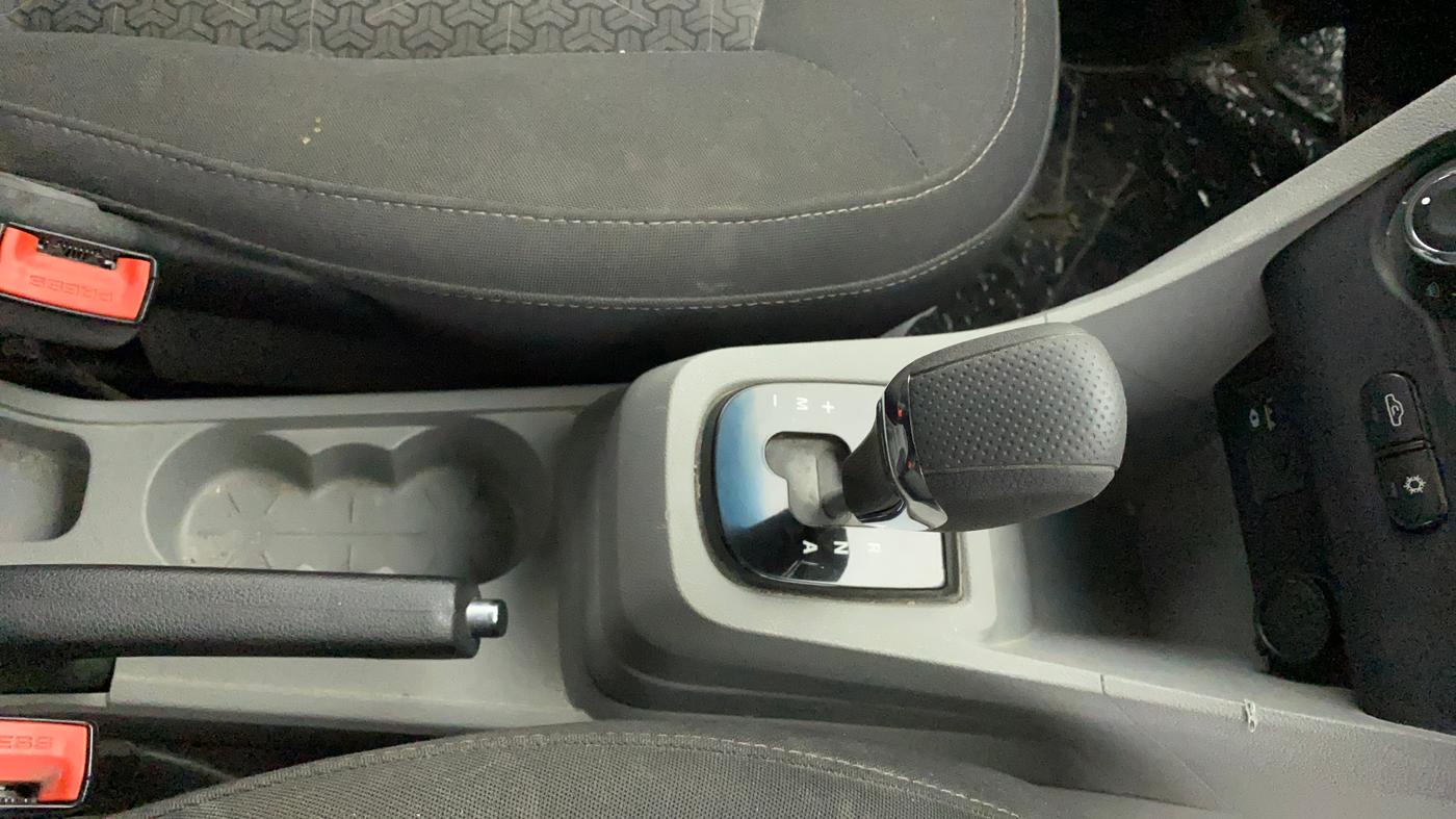 2024 Tata Tiago XTA PETROL, Petrol, Automatic, 20,759 km, Gear Lever