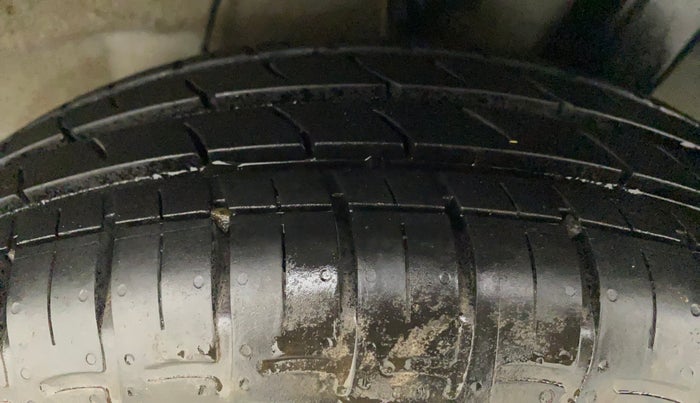 2020 Hyundai AURA S 1.2 CNG, CNG, Manual, 35,727 km, Left Rear Tyre Tread
