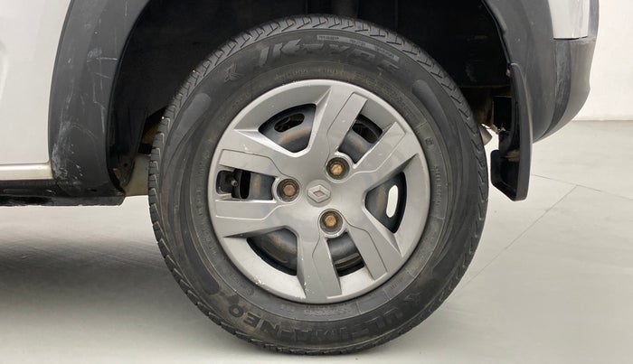 2016 Renault Kwid 1.0 RXT Opt AT, Petrol, Automatic, 46,803 km, Left Rear Wheel