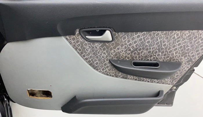 2017 Maruti Alto 800 LXI, CNG, Manual, 91,307 km, Driver Side Door Panels Control