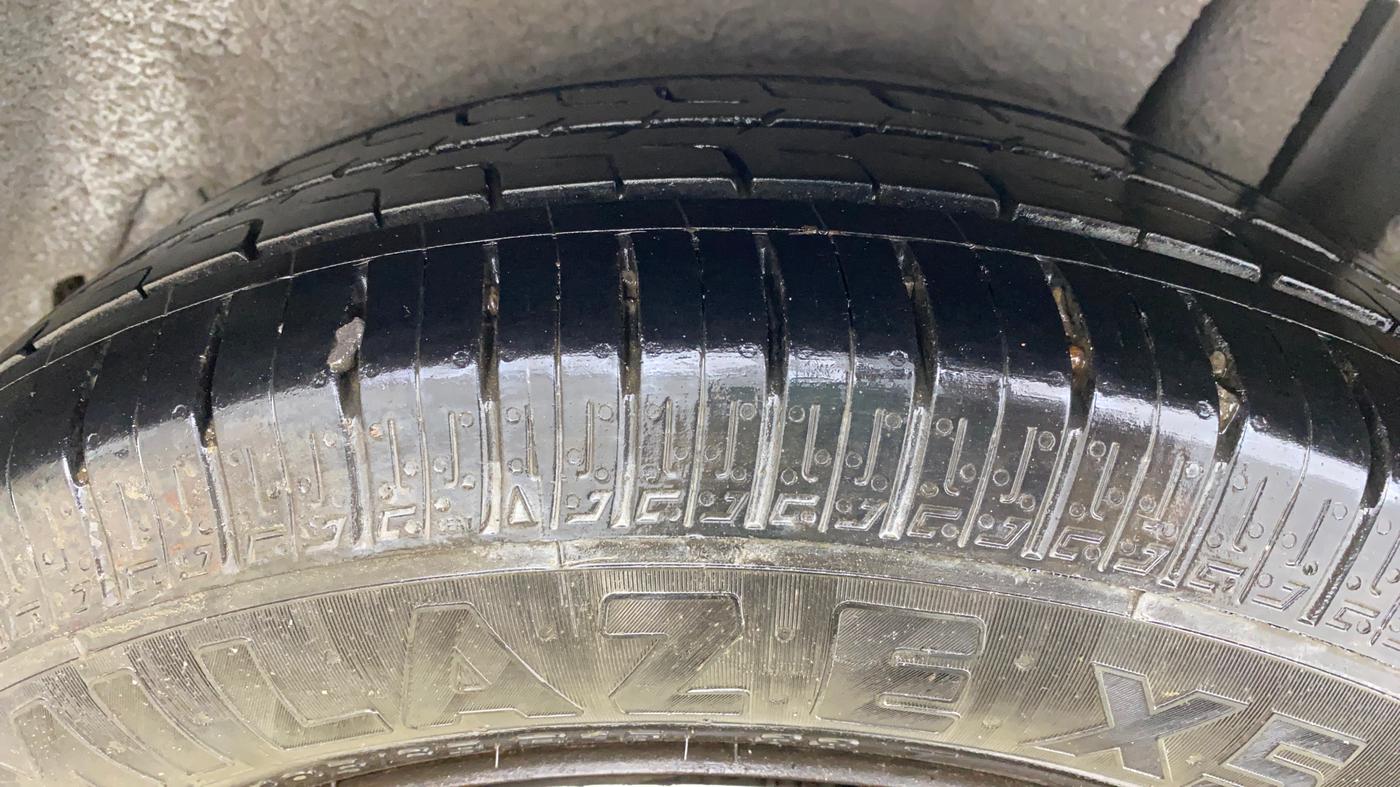 2016 Maruti Ertiga VXI, CNG, Manual, 44,162 km, Left Rear Tyre Tread