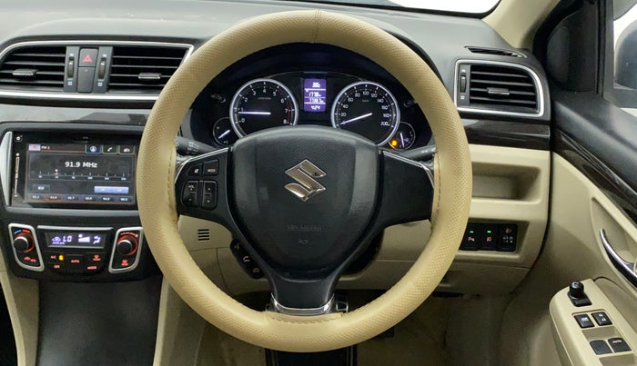 2017 Maruti Ciaz ALPHA 1.4 PETROL, Petrol, Manual, 77,367 km, Steering Wheel Close Up
