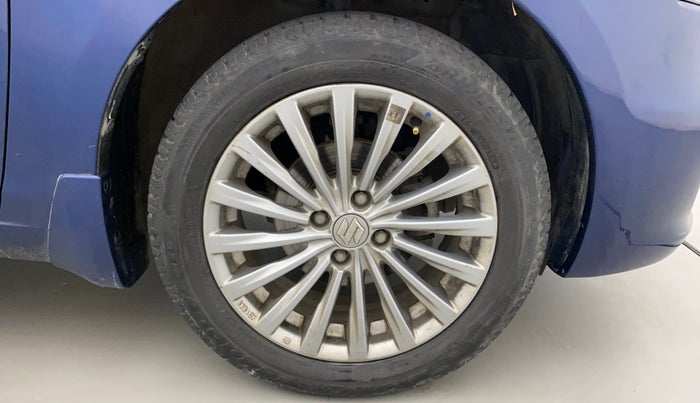 2017 Maruti Ciaz ALPHA 1.4 PETROL, Petrol, Manual, 77,367 km, Right Front Wheel