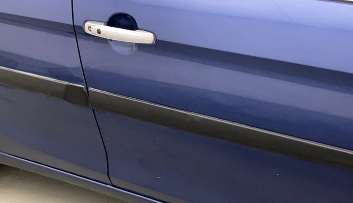2017 Maruti Ciaz ALPHA 1.4 PETROL, Petrol, Manual, 77,367 km, Driver-side door - Slightly dented