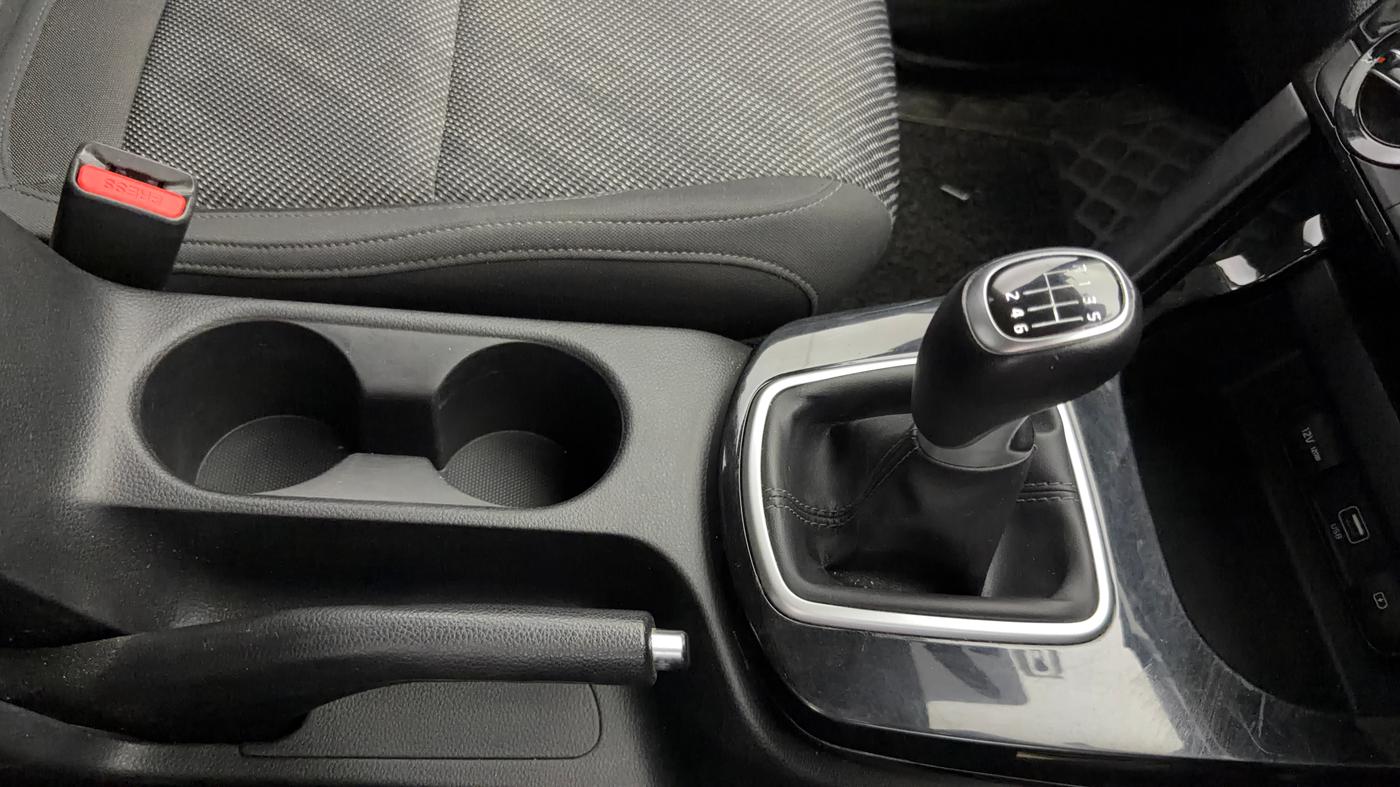 2022 KIA SELTOS HTK PLUS 1.5, Petrol, Manual, 46,681 km, Gear Lever