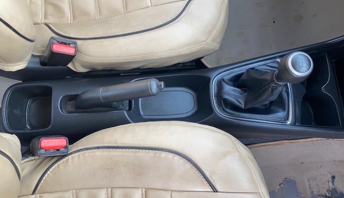 2022 Honda Amaze 1.2L I-VTEC S, Petrol, Manual, 26,343 km, Gear Lever