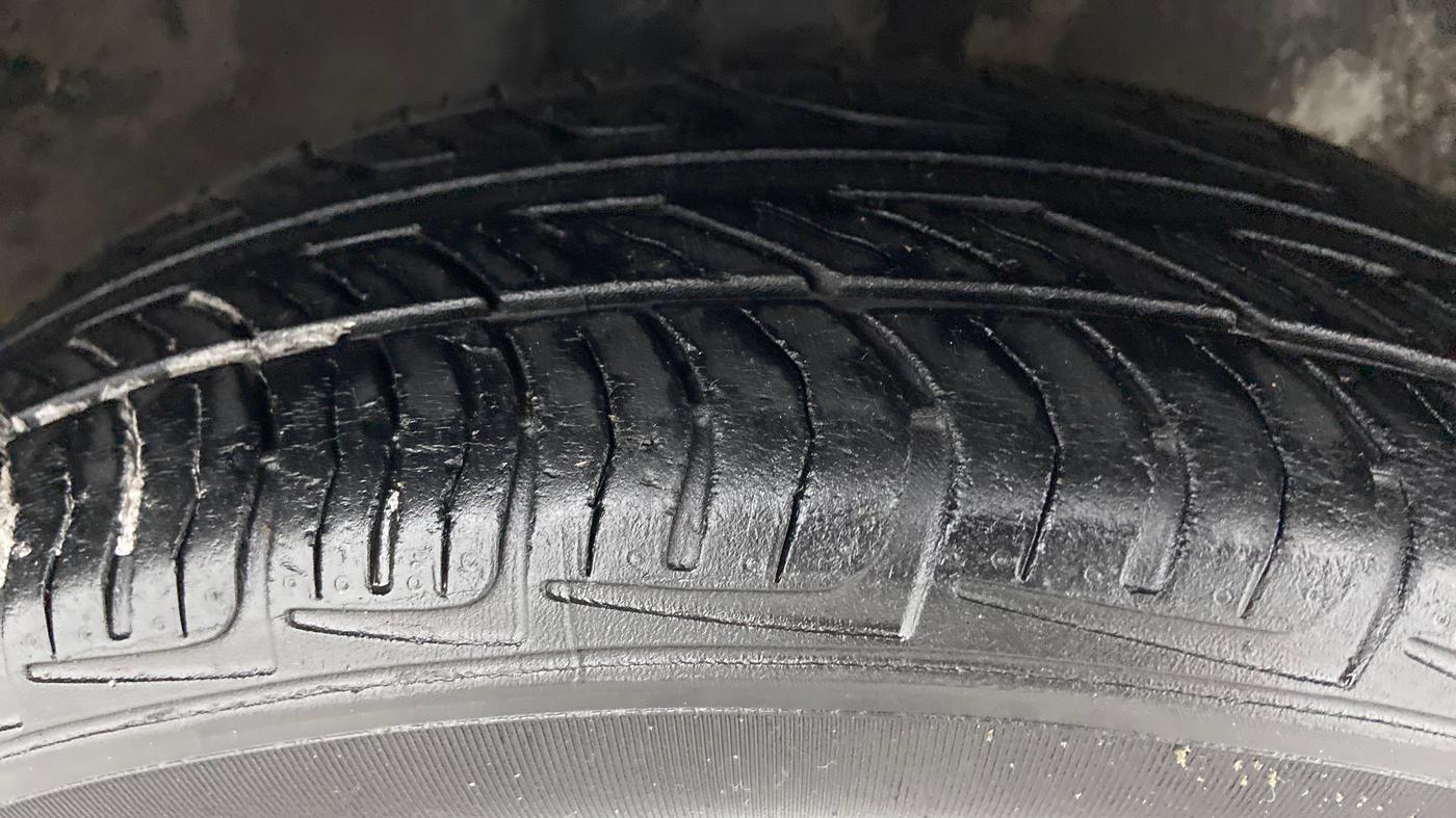 2009 Maruti Wagon R LXI MINOR, Petrol, Manual, 83,699 km, Right Front Tyre Tread