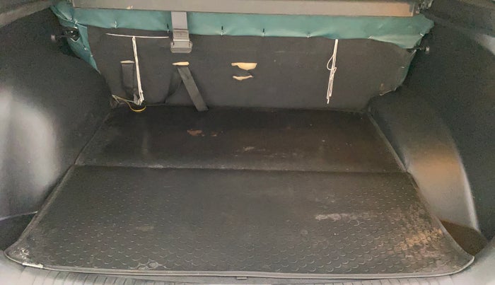 2018 Hyundai Creta SX 1.6 PETROL, Petrol, Manual, 83,422 km, Boot Inside