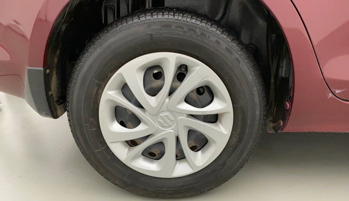 2016 Maruti Swift Dzire VXI, Petrol, Manual, 42,052 km, Right Rear Wheel