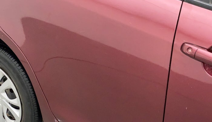 2016 Maruti Swift Dzire VXI, Petrol, Manual, 42,052 km, Right rear door - Minor scratches