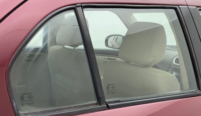 2016 Maruti Swift Dzire VXI, Petrol, Manual, 42,052 km, Right rear door - Weather strip has minor damage