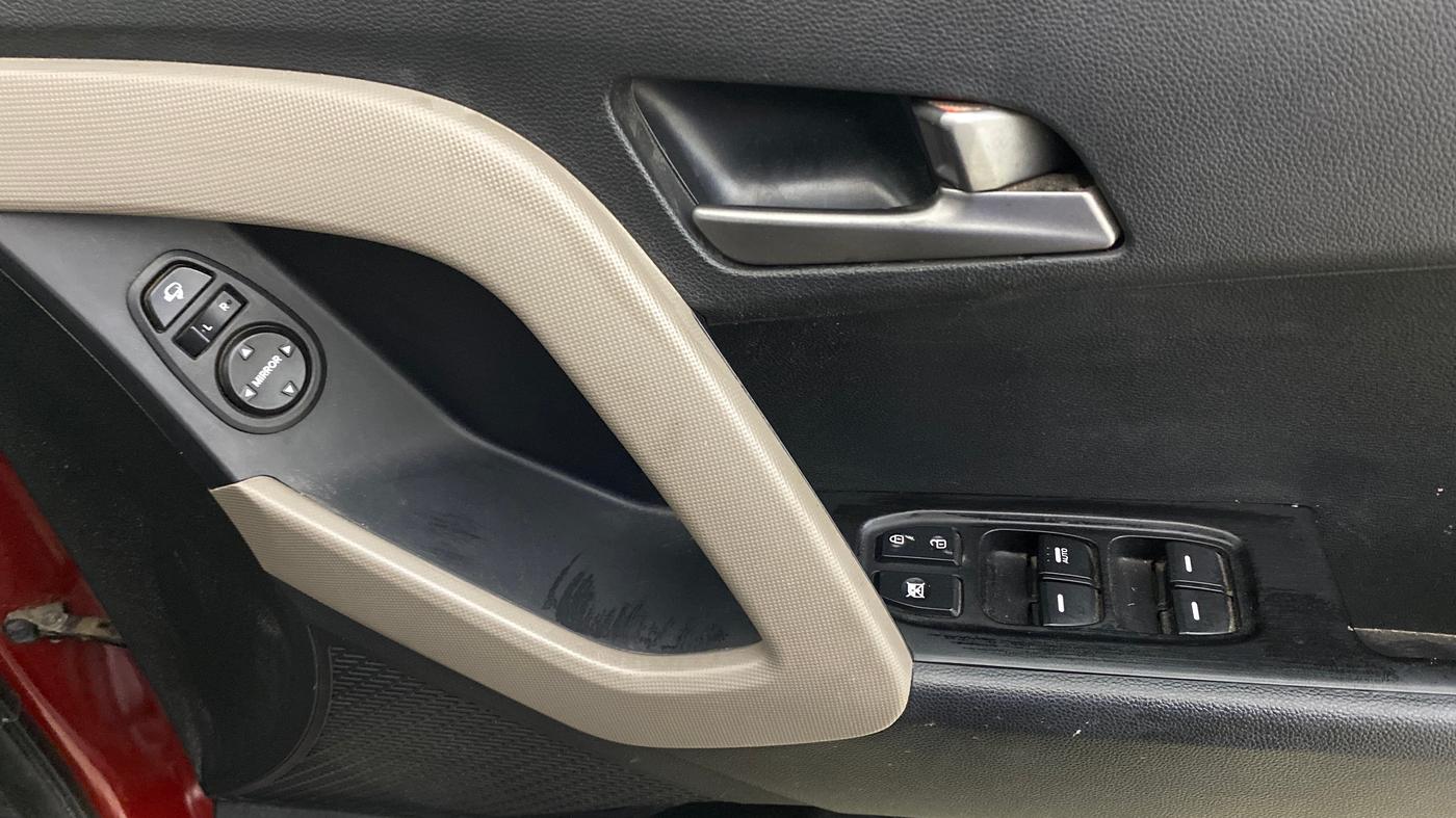 2016 Hyundai Creta SX PLUS AT 1.6 PETROL, Petrol, Automatic, 41,263 km, Driver Side Door Panels Control