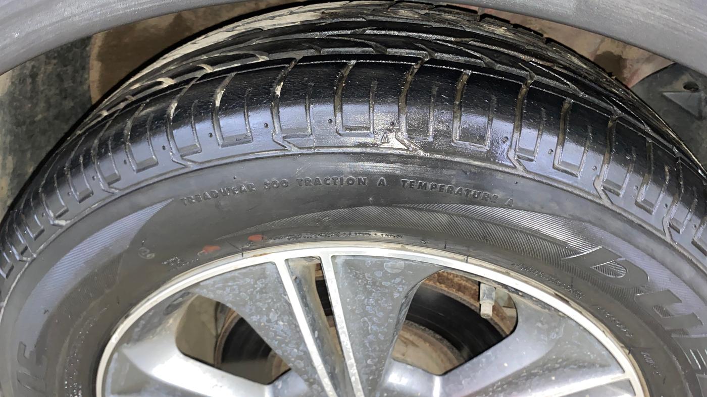 2016 Hyundai Creta SX PLUS AT 1.6 PETROL, Petrol, Automatic, 41,263 km, Right Front Tyre Tread
