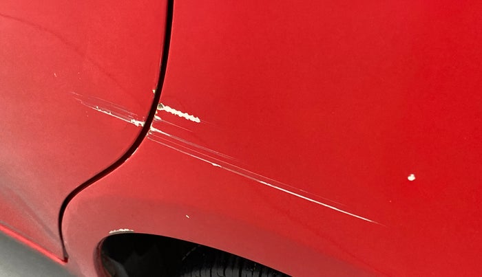 2017 Maruti Swift VDI (O), Diesel, Manual, 96,391 km, Left quarter panel - Minor scratches