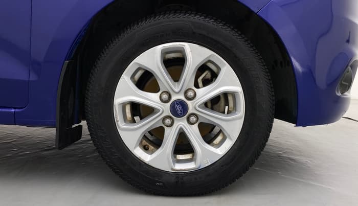 2016 Ford Figo Aspire 1.2 TITANIUM PETROL, Petrol, Manual, 35,589 km, Right Front Tyre