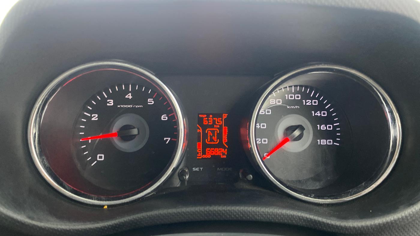 2017 Mahindra TUV300 T8 AMT, Diesel, Automatic, 66,786 km, Odometer Image