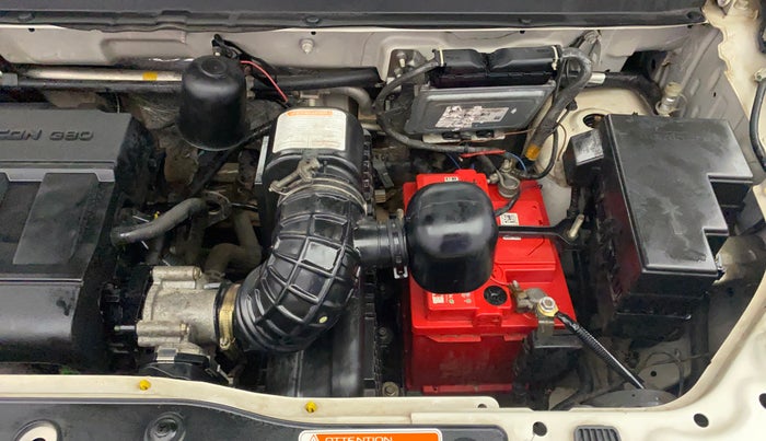 2018 Mahindra KUV 100 NXT K4+ P 6 STR, Petrol, Manual, 22,715 km, Engine View - Left