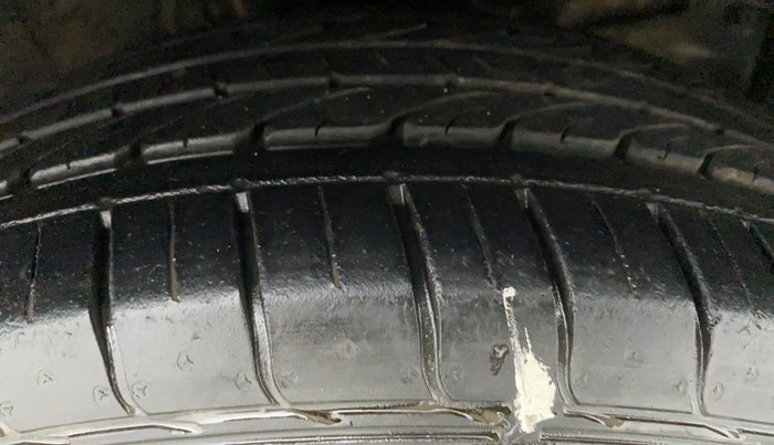 2017 Honda WR-V 1.2 i-VTEC VX MT, Petrol, Manual, 14,281 km, Right Front Tyre Tread